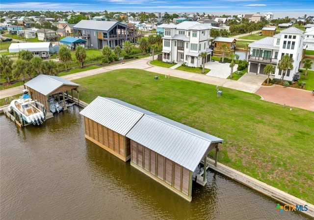 4th image of 4 Cerith Dr, Port O'connor, TX 77982 | MLS# 614624