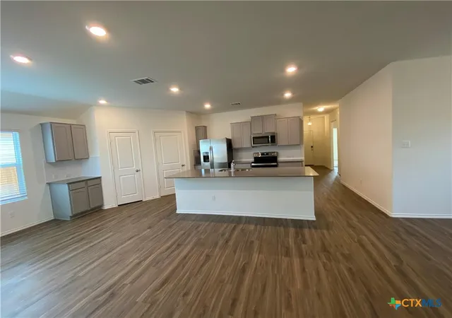 Photo 4 of Single family home for sale at 204 Meaningful Dr, Jarrell, TX 76537 | MLS# 614691 | Listing updated on 2026-05-23