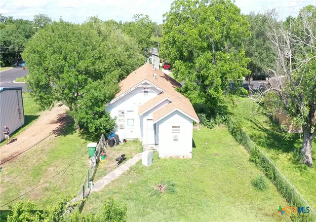 4th image of 1704 N Goldman St, Victoria, TX 77901 | MLS# 614707
