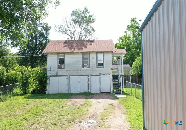 5th image of 1704 N Goldman St, Victoria, TX 77901 | MLS# 614707