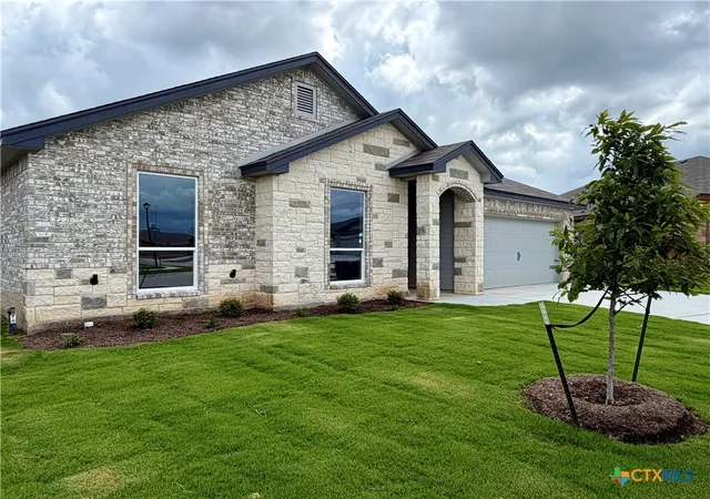 Photo 2 of Single family home for sale at 3204 Seeker St, Killeen, TX 76549 | MLS# 614728 | Listing updated on 2026-06-30