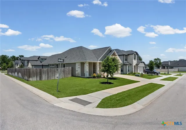 3rd image of 215 Cabiness Dr, Salado, TX 76571 | MLS# 614700