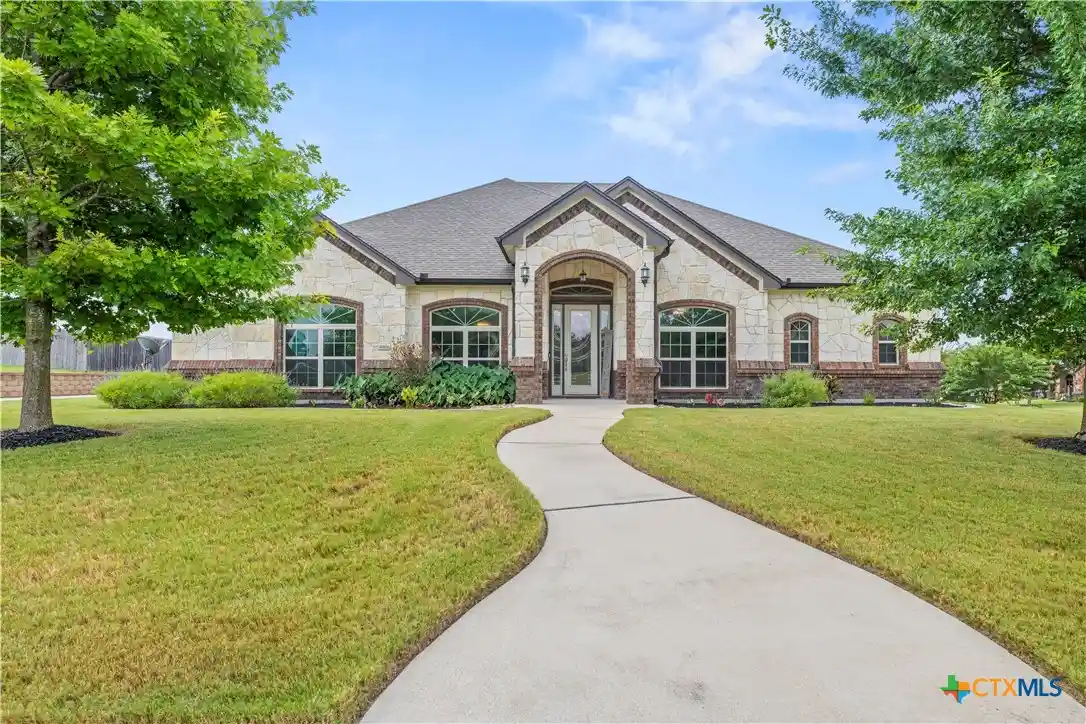 Photo 1 of Single family home for sale at 4906 Deerwood Loop, Killeen, TX 76542 | MLS# 613371 | Listing updated on 2026-10-21