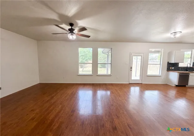 Photo 3 of Single family home for sale at 612 Sugar Brk Dr, Temple, TX 76502 | MLS# 614814 | Listing updated on 2026-10-08
