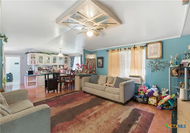Photo 4 of Manufactured home for sale at 112 Cresthill Cswy, Kyle, TX 78640 | MLS# 614645 | Listing updated on 2026-06-11