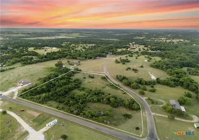2nd image of 150 Theresa Ln, Eddy, TX 76524 | MLS# 614803