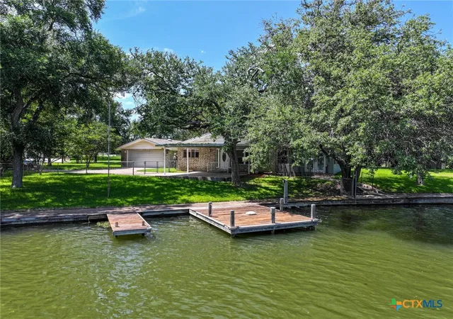 Homes for sale in Marble Falls, TX | 501 Oleander Dr, Marble Falls, TX 78654 | MLS# 614885