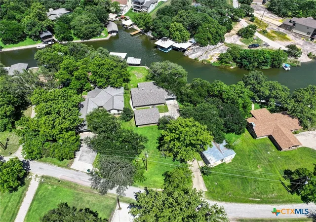 Homes for sale in Marble Falls, TX | 501 Oleander Dr, Marble Falls, TX 78654 | MLS# 614885