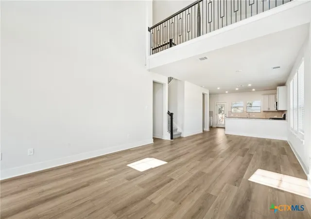 3rd image of 200 Barton Pt, San Antonio, TX 78108 | MLS# 614337