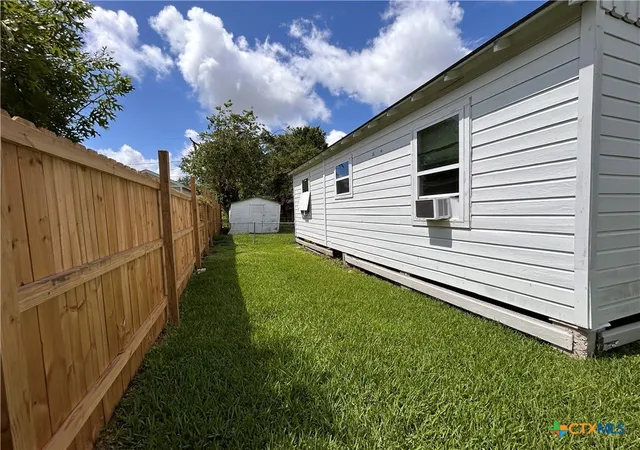 18th image of 1307 E Mistletoe Ave, Victoria, TX 77901 | MLS# 614969