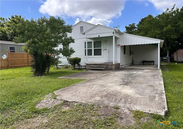 1st image of 1307 E Mistletoe Ave, Victoria, TX 77901 | MLS# 614969