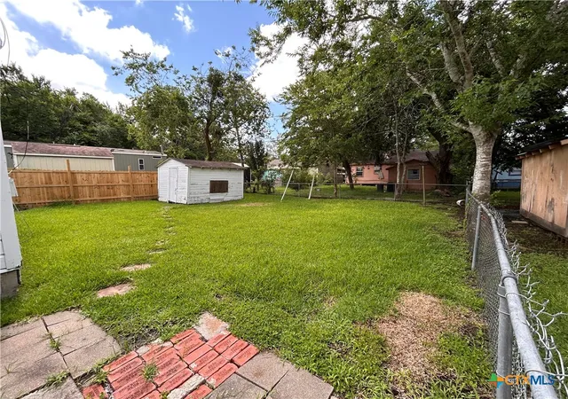 3rd image of 1307 E Mistletoe Ave, Victoria, TX 77901 | MLS# 614969
