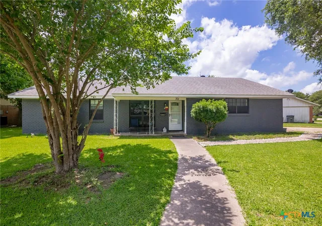 1st image of 701 Morning Glory Ln, Victoria, TX 77904 | MLS# 614942