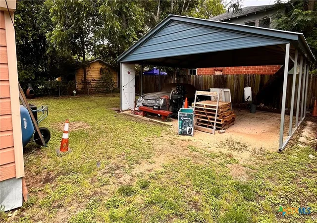Homes for sale in Seguin, TX | 211 W College St, Seguin, TX 78155 | MLS# 615037