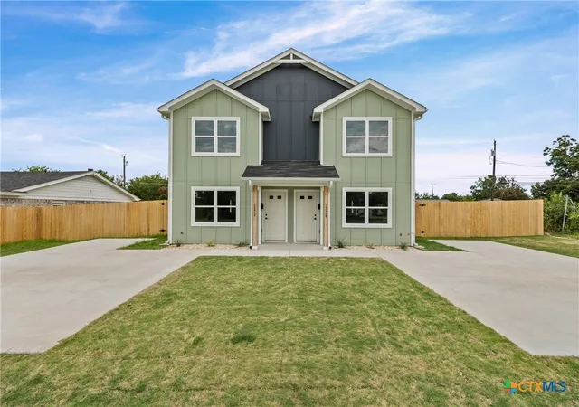 1st image of 622 E 8th Ave #A & B, Belton, TX 76513 | MLS# 615046