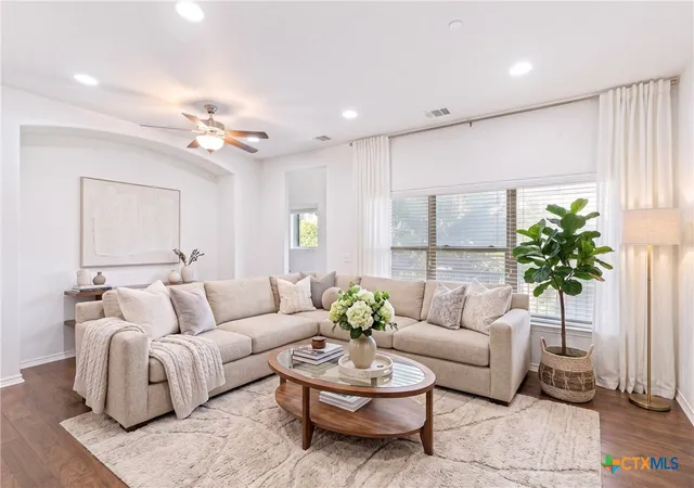 2nd image of 208 Birch Oak Ln, Georgetown, TX 78628 | MLS# 614997