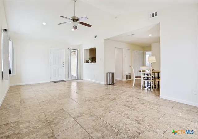Homes for sale in Boerne, TX | 603 Oak Park Dr Dr, Boerne, TX 78006 | MLS# 615123