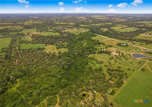 Homes for sale in Hallettsville, TX | 337 Private Road 1015, Hallettsville, TX 77964 | MLS# 615085