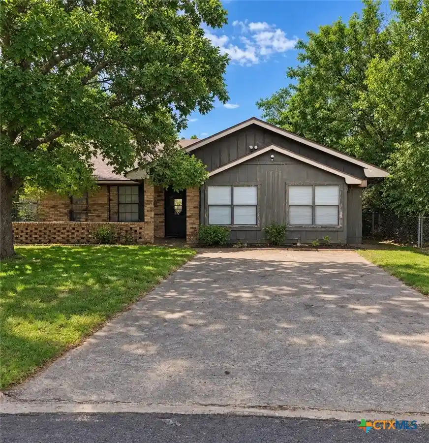 Photo 1 of Single family home for sale at 1602 Nimitz Cir, Killeen, TX 76543 | MLS# 615215 | Listing updated on 2026-10-13
