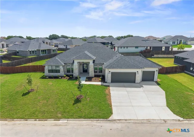 3rd image of 2035 Gray Fox Dr, Nolanville, TX 76559 | MLS# 612993