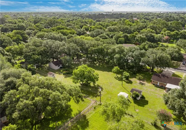 12th image of 404 Blyth Rd, Victoria, TX 77904 | MLS# 615294