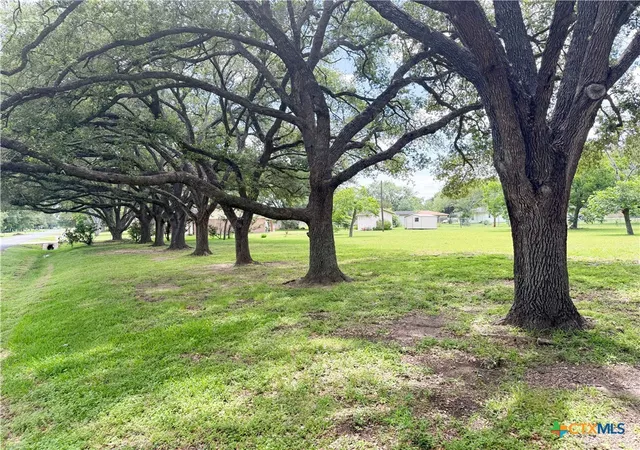 5th image of 404 Blyth Rd, Victoria, TX 77904 | MLS# 615294