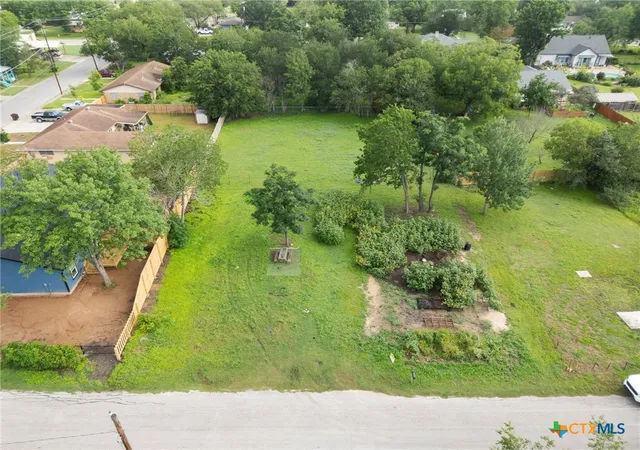 Homes for sale in Lockhart, TX | 649 Fir Ln, Lockhart, TX 78644 | MLS# 615066
