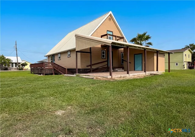 17th image of 552 S Marshall Johnson Ave, Port Lavaca, TX 77978 | MLS# 615163