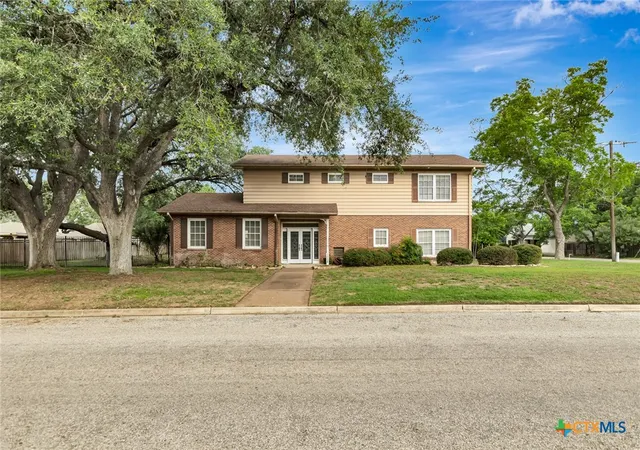 1st image of 1014 N Hunt St, Cuero, TX 77954 | MLS# 615330