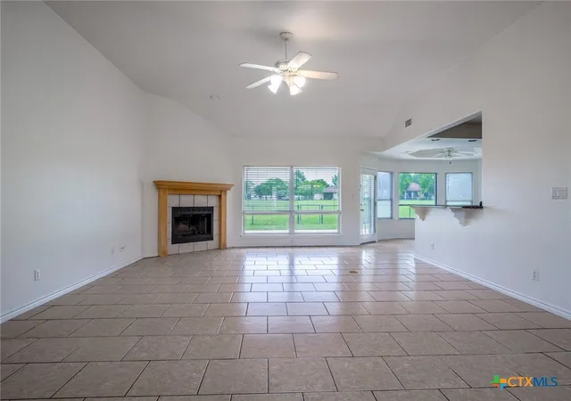 4th image of 408 Spyglass St, Marble Falls, TX 78654 | MLS# 615324