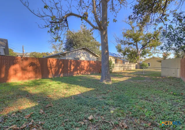 24th image of 388 E Faust St, New Braunfels, TX 78130 | MLS# 614993