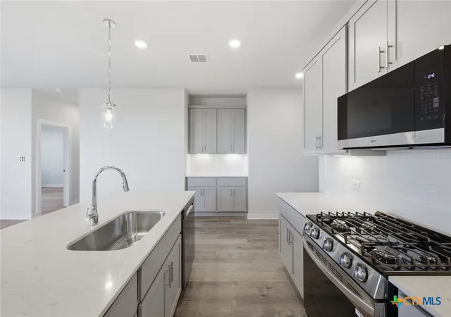 39th image of 5428 Sanpietro Dr, Austin, TX 78747 | MLS# 615392