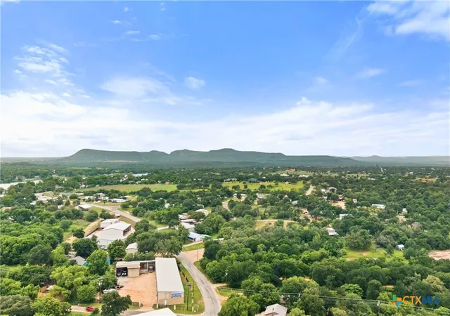 Homes for sale in Kingsland, TX | 1625 Packsaddle Trl, Kingsland, TX 78639 | MLS# 615389