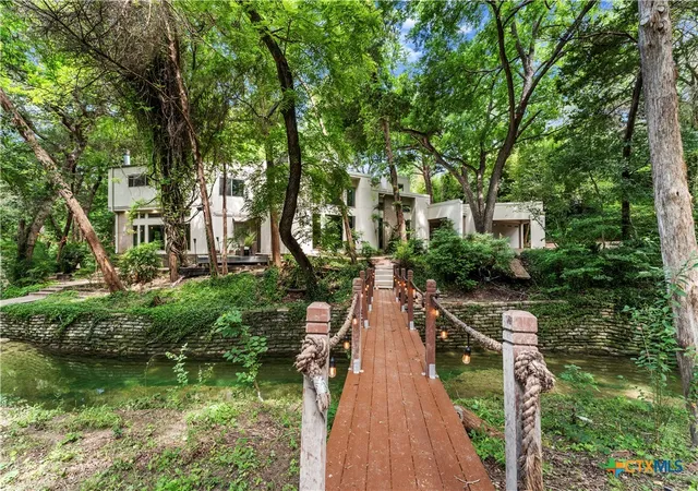 Photo 3 of Single family home for sale at 3001 White Oak Dr, Temple, TX 76502 | MLS# 615383 | Listing updated on 2026-06-29
