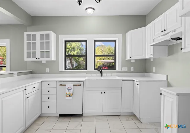 1st image of 617 N Beal St, Belton, TX 76513 | MLS# 615229
