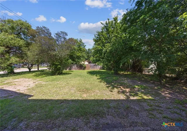 37th image of 617 N Beal St, Belton, TX 76513 | MLS# 615229
