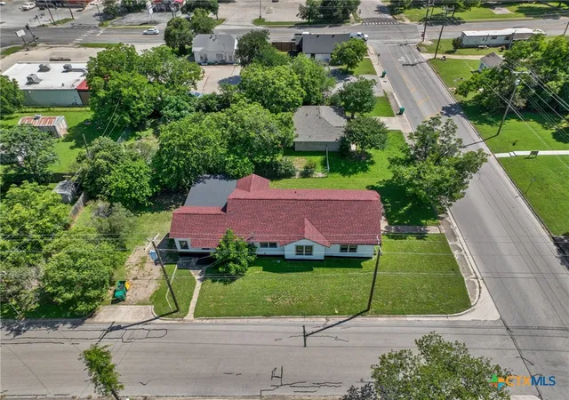 4th image of 617 N Beal St, Belton, TX 76513 | MLS# 615229