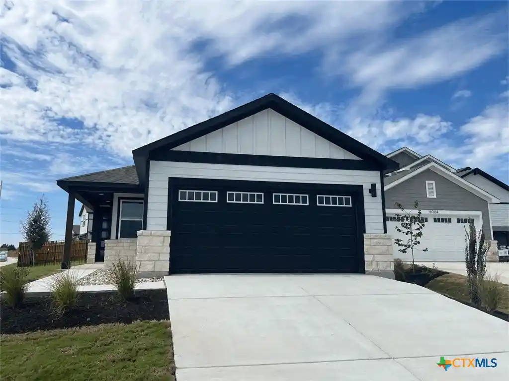 Single family home for sale at 11000 Tallsalt Dr, Austin, TX 78754 | MLS# 615477