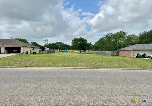 3rd image of 805 E Second St, Cuero, TX 77954 | MLS# 615488
