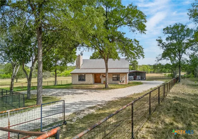 2nd image of 1077 Burdette Wells Rd, Lockhart, TX 78644 | MLS# 614219