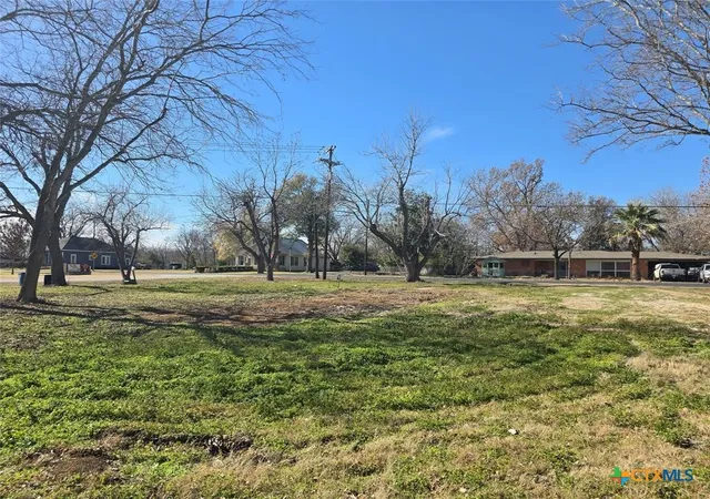 Homes for sale in Elgin, TX | 305 Lexington Rd, Elgin, TX 78621 | MLS# 614277