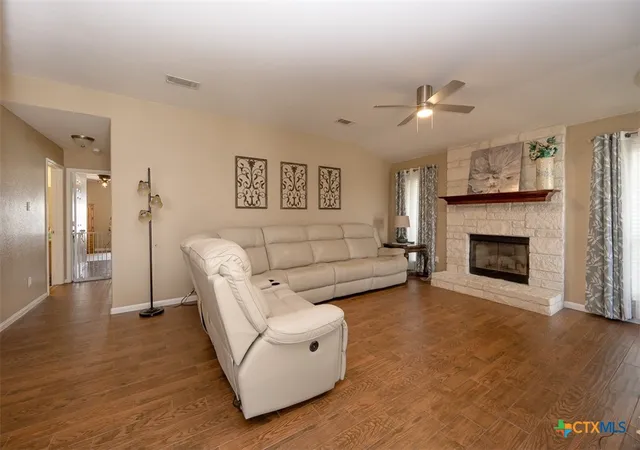 Photo 3 of Single family home for sale at 6105 Graphite Dr, Killeen, TX 76542 | MLS# 615107 | Listing updated on 2026-07-31
