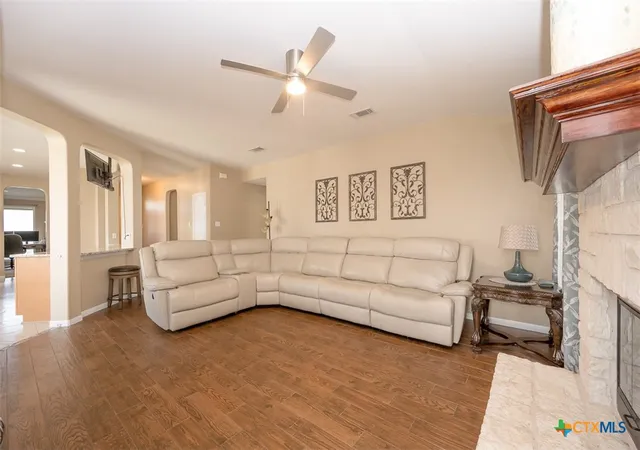 Photo 3 of Single family home for sale at 6105 Graphite Dr, Killeen, TX 76542 | MLS# 615107 | Listing updated on 2026-07-31