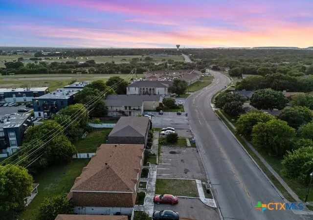 Listing Photo 2 - Condo for sale in building located at 4204 Lake Rd, Killeen, TX 76543 - Unit #