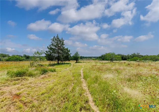 Photo 3 of House for sale at 51 County Rd 471, Nixon, TX 78140 | MLS# 615849 | Listing updated on 2026-06-04