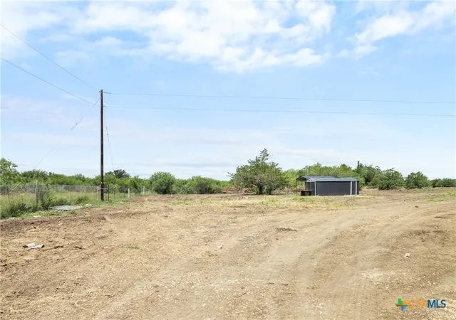 2nd image of 3315 Dry Creek Rd, Lockhart, TX 78644 | MLS# 615924