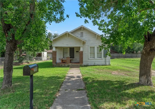 1st image of 709 E 18th St, Cameron, TX 76520 | MLS# 615621