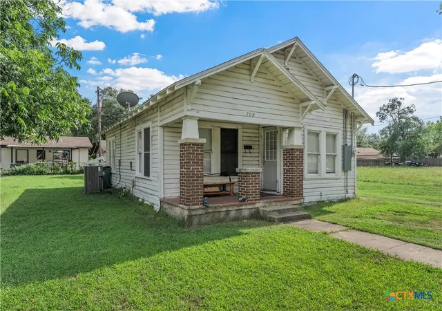5th image of 709 E 18Th St, Cameron, TX 76520 | MLS# 615621