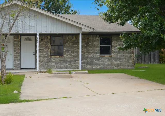 Photo 2 of Multi family home for sale at 1806 Cedarhill Dr, Killeen, TX 76543 | MLS# 615931 | Listing updated on 2026-09-18