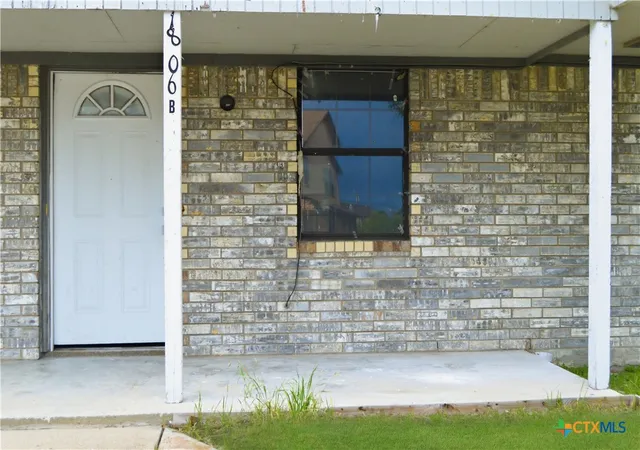 Photo 3 of Multi family home for sale at 1806 Cedarhill Dr, Killeen, TX 76543 | MLS# 615931 | Listing updated on 2026-09-18
